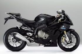 Megújult az S1000RR