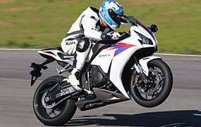 Az új Honda Fireblade