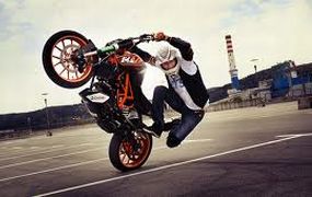 Így csajozz motorral!