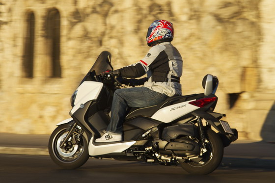 Yamaha X-Max 400 2013 teszt