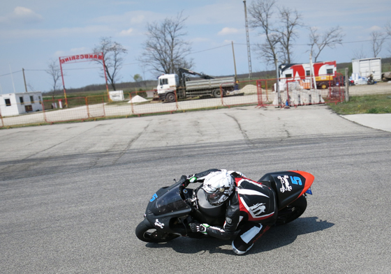 kakucsring palyamotoros oktatas