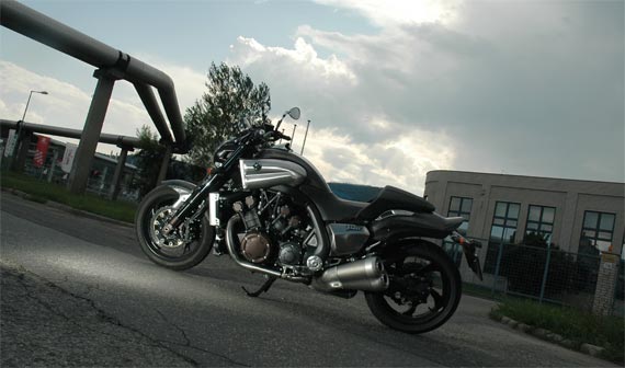 Yamaha VMAX