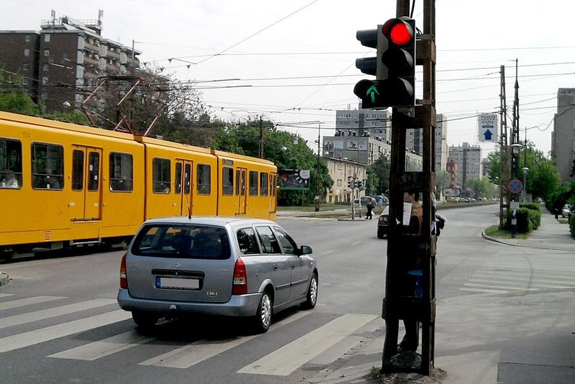 kiegészítő lámpa