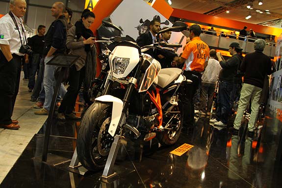 KTM Duke 690
