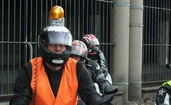 sárga mellény motor