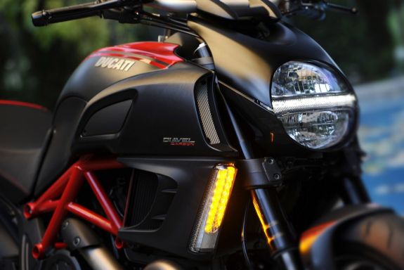 ducati diavel 2013