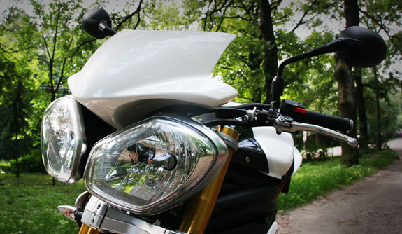 triumph speed triple r