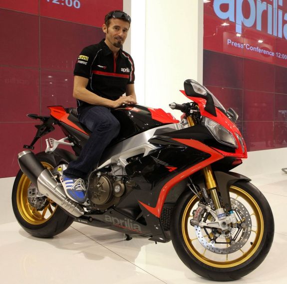 aprilia rsv4 2013