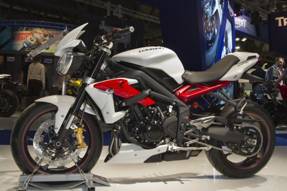 triumph street triple R 675