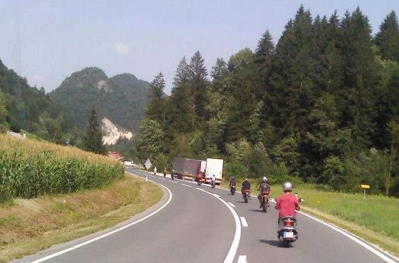 ötvenessel a tengerre