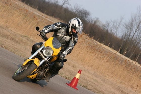 vezetestechnikai trening