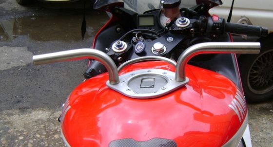 motor utaskapaszkodó