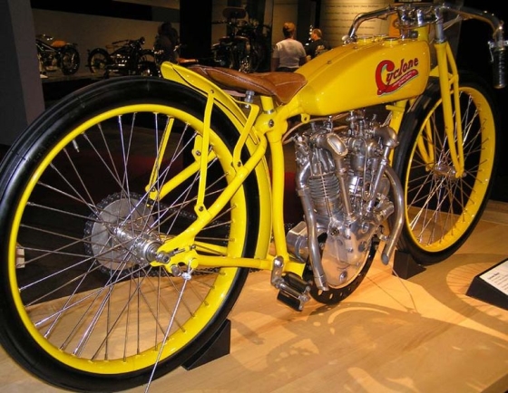 cyclone v-twin