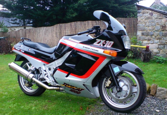 kawasaki zx-10 tomcat
