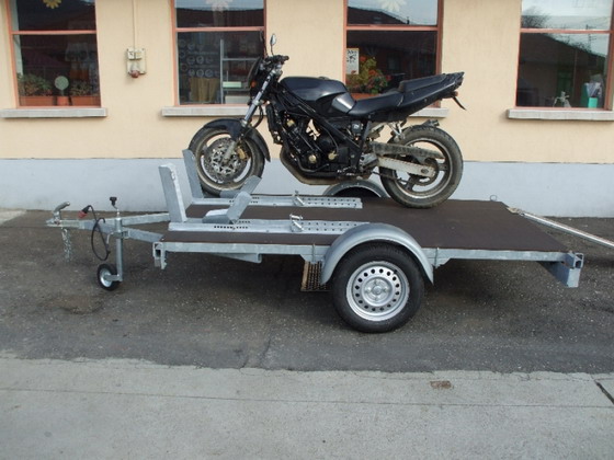 Motoros utánfutó Suller