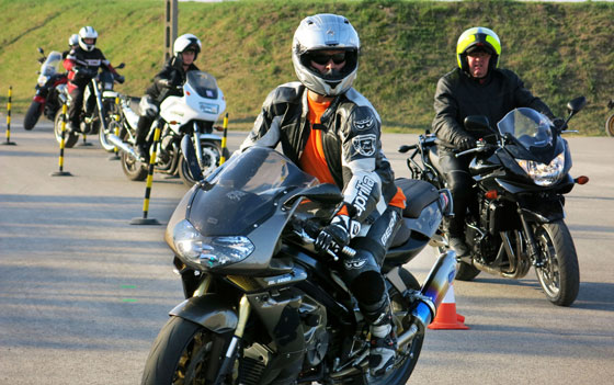 vezetestechnika motor