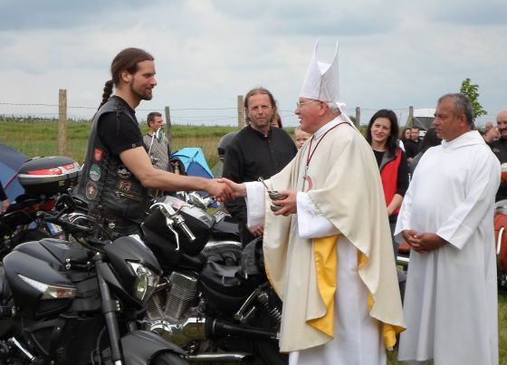 motoros bucsu ecsed szentkut volgye